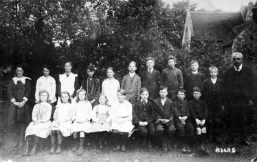 Another picture of Aston Abbotts’ village school - this time dating from around 1910