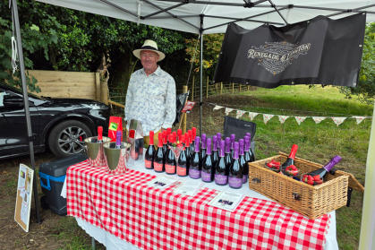 Aston Abbotts Fete 2025 - Local Sparkling Wine